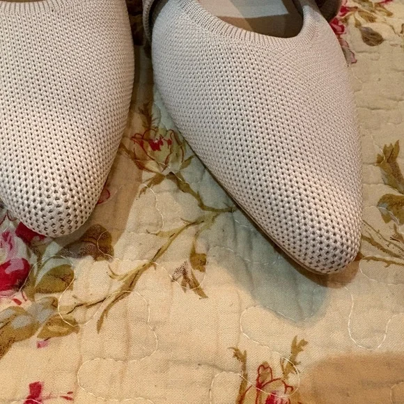 Vivaia Daphne Pointy Toe Mary Jane Bow Slip-On Flats Ivory Tan Sz 49 - Picture 7 of 10